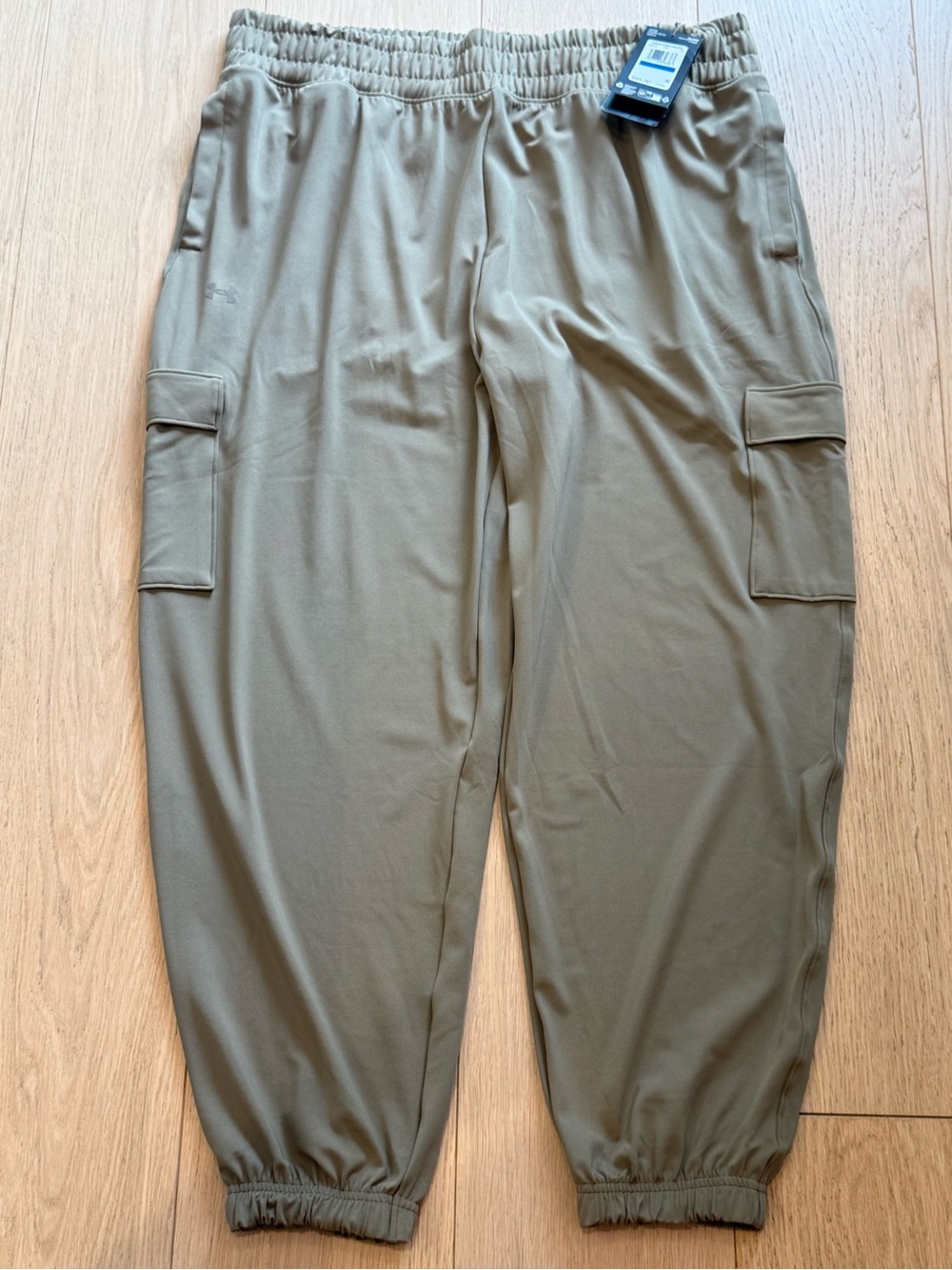 Under Armour UA Meridian Cargo Joggers – Women’s XL – NWT